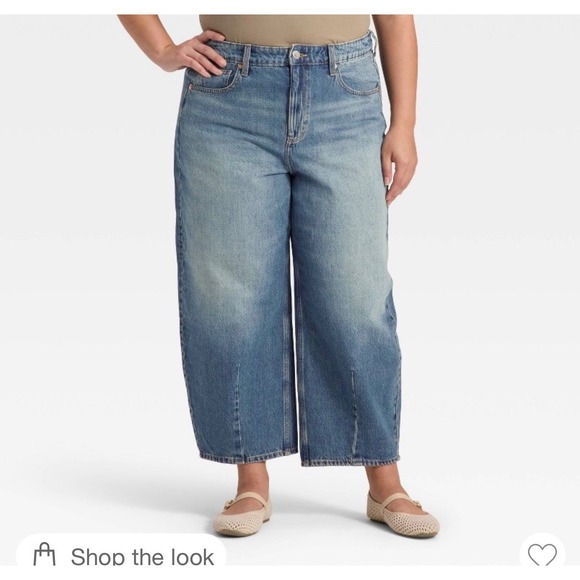 Universal Thread Denim - Universal Thread Women's High-Rise Easy Barrel Ankle Jeans  – Size 17 Short